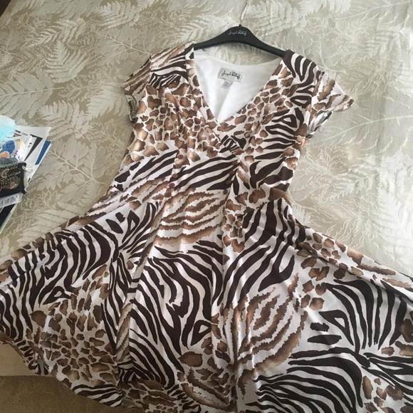 Dress - Picture 1 of 2